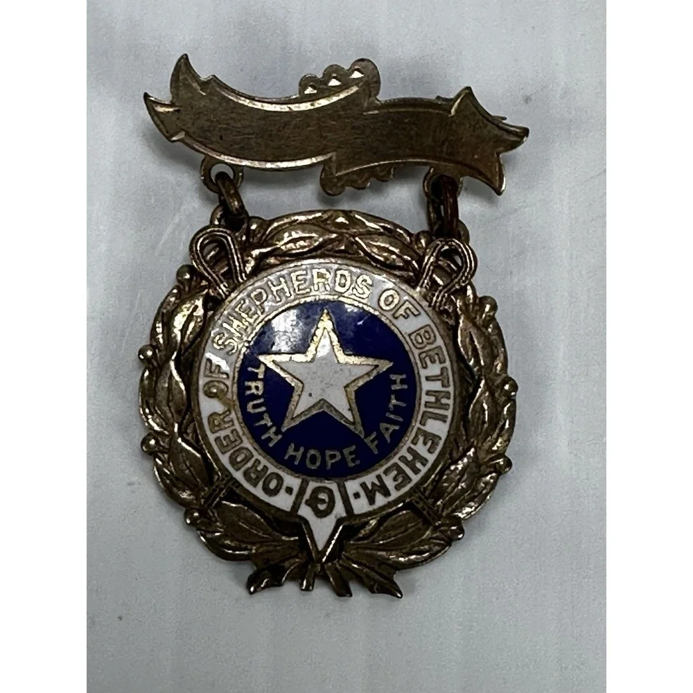Antique Order Of Shepherds of‎ Bethlenem Fraternal Organization Lapel Pin Truth